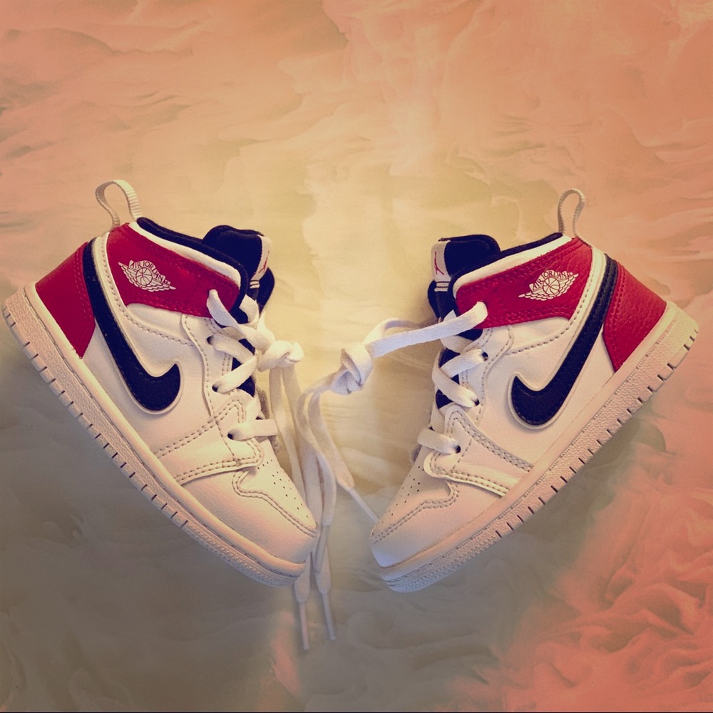 🎉SOLD🎉Jordan 1 mid White Black Gym Red toddler 7